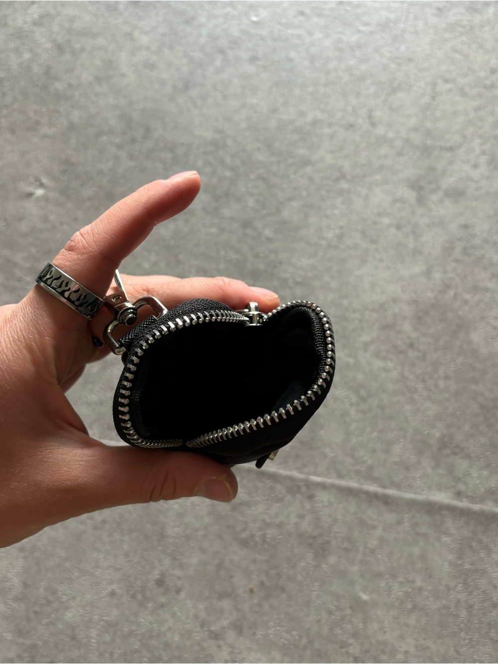 Prada re-Nylon mini pouch with keychain - Picture 4 of 5